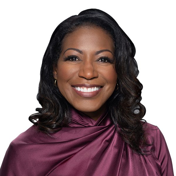 LisaHamilton_Board_Web-600x600px Lisa Hamilton